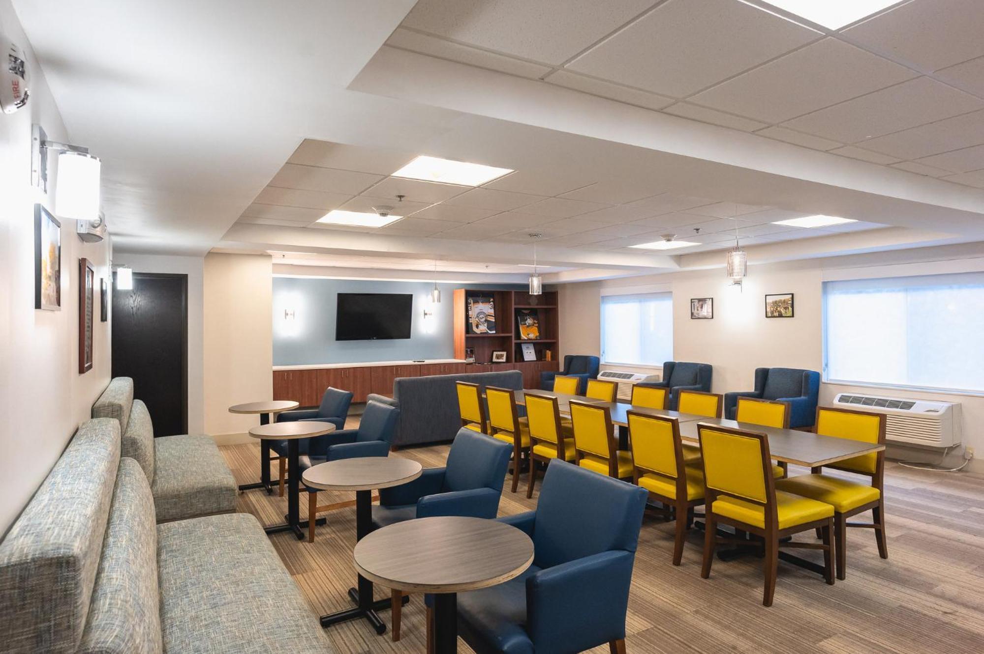 Express Houghton-keweenaw By Ihg 2*