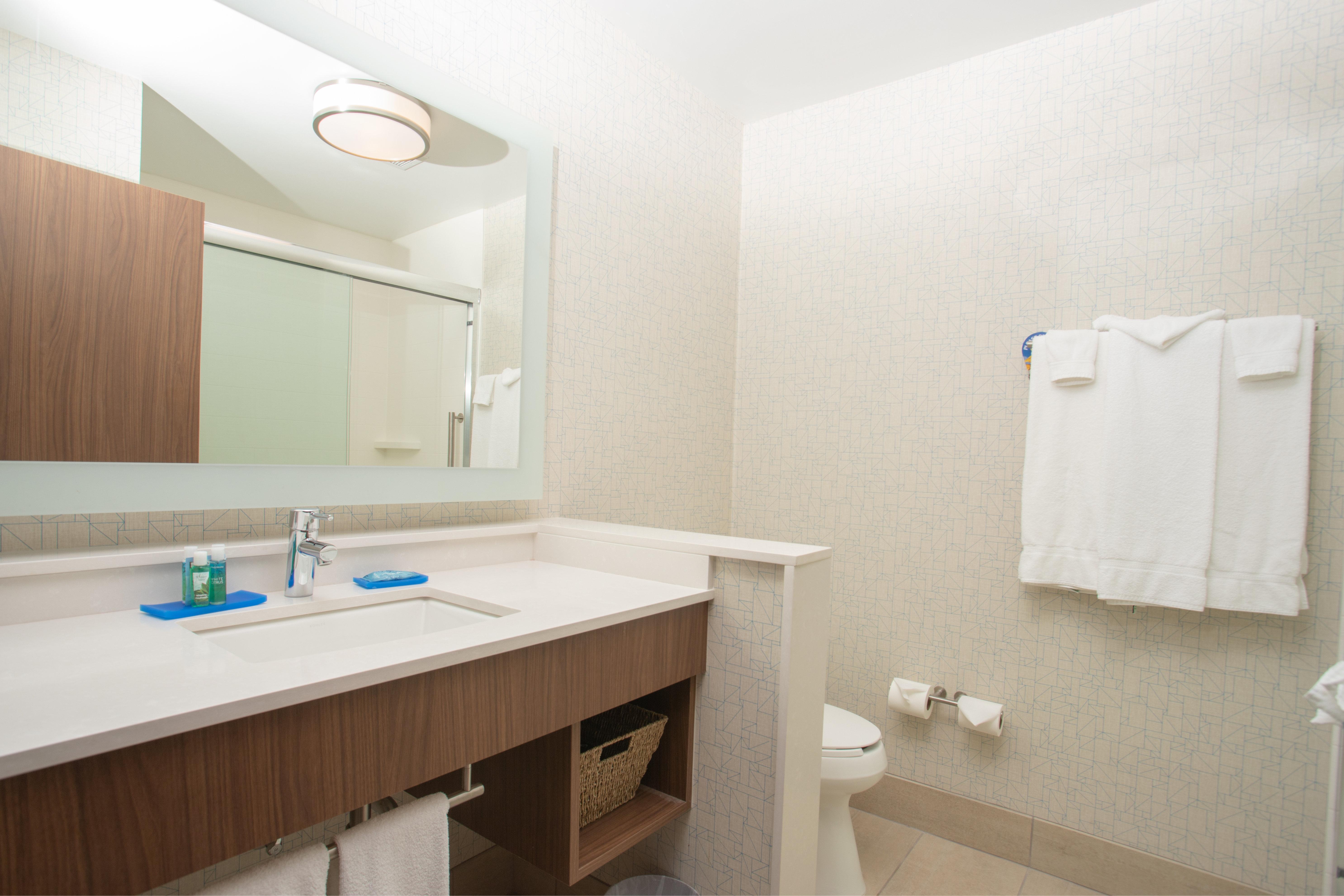 Express Houghton-keweenaw By Ihg 2*