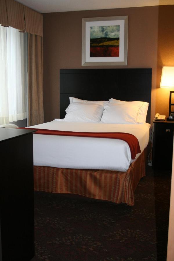 Express Houghton-keweenaw By Ihg 2*