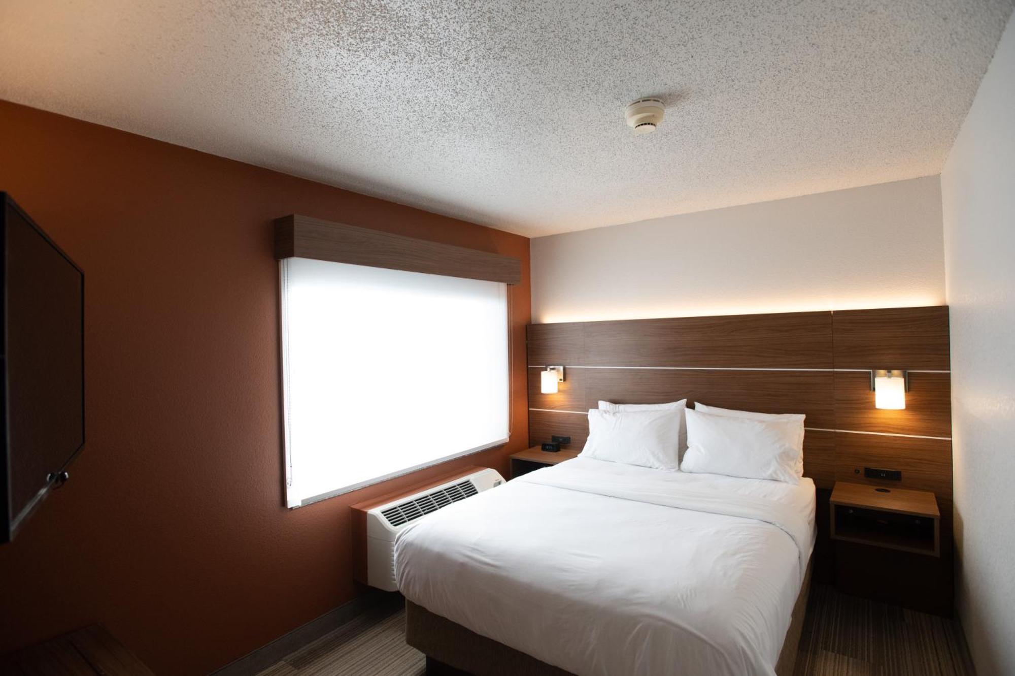 Express Houghton-keweenaw By Ihg 2*