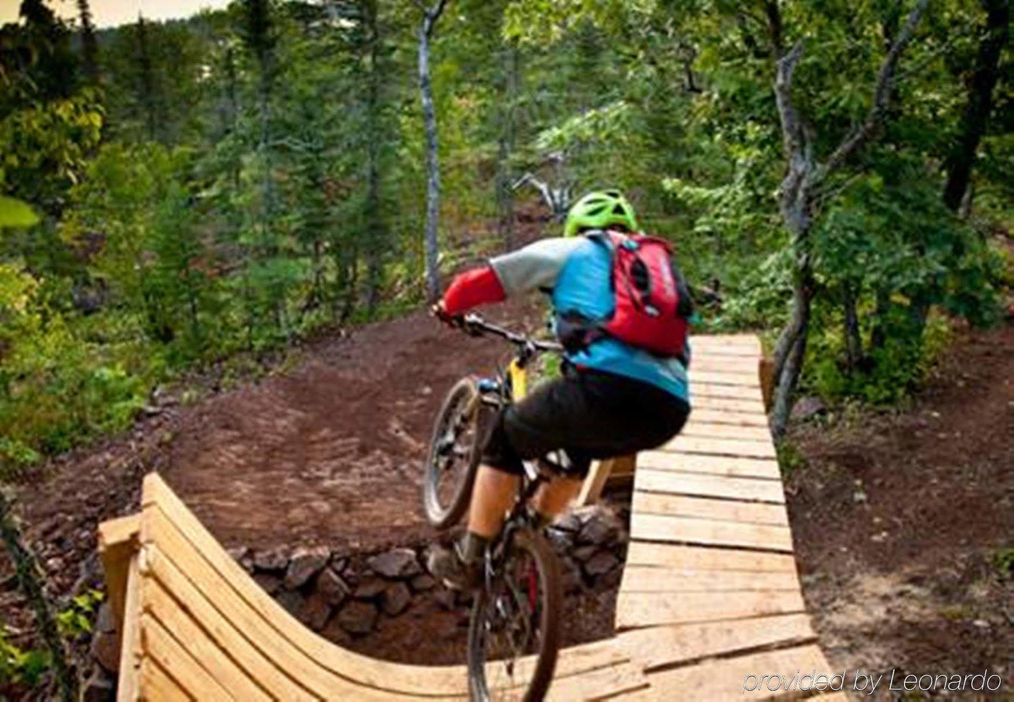 Express Houghton-keweenaw By Ihg Hotel 2*