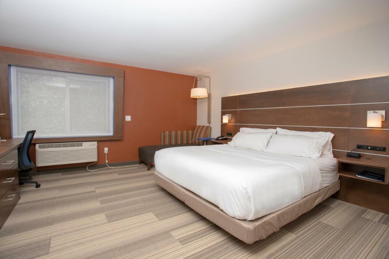Express Houghton-keweenaw By Ihg 2*
